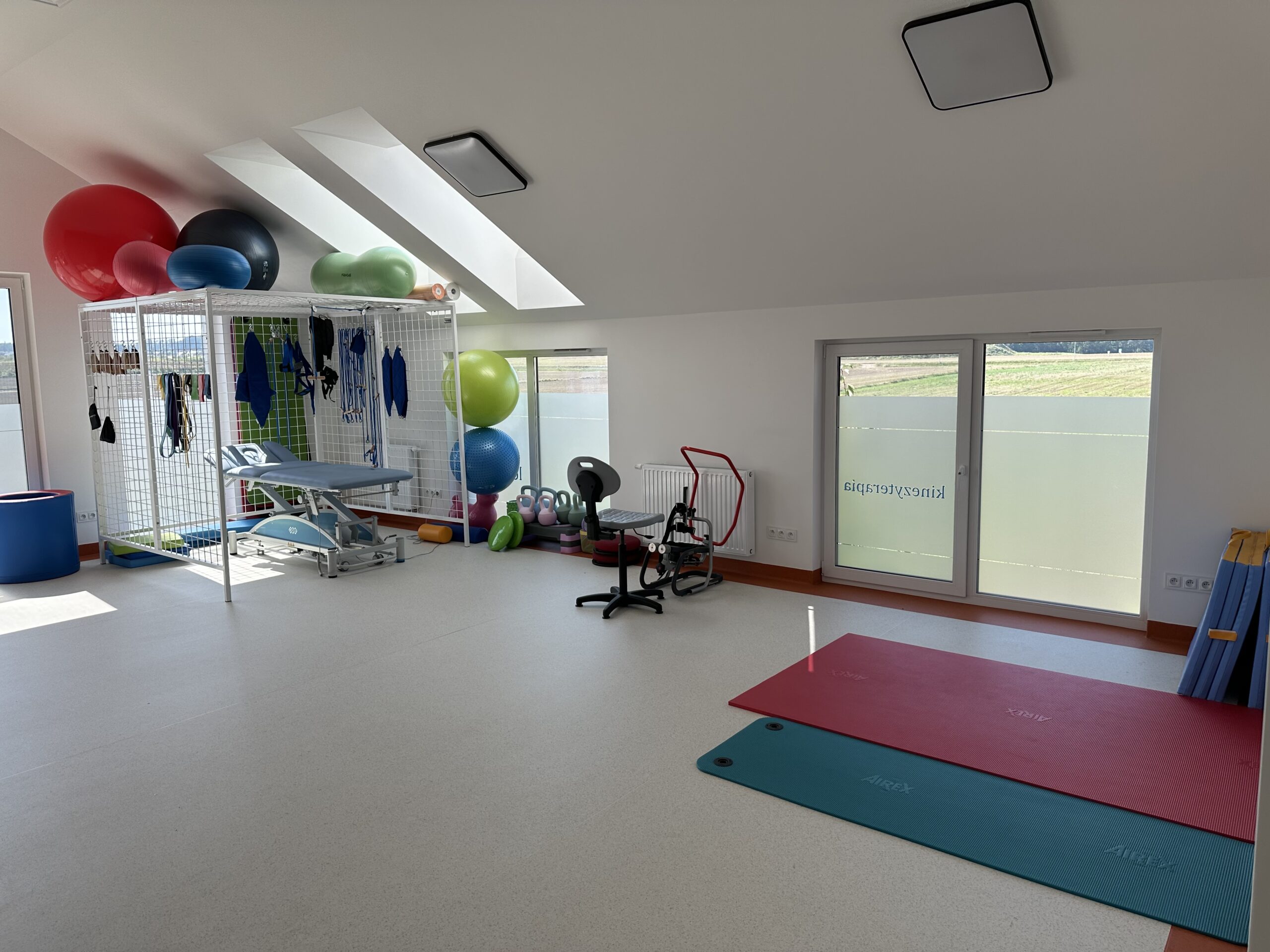 Obiekt rehabilitacyjny Apelmed – nowoczesna klinika w Dębogórzu/Kosakowie z pełnym wyposażeniem